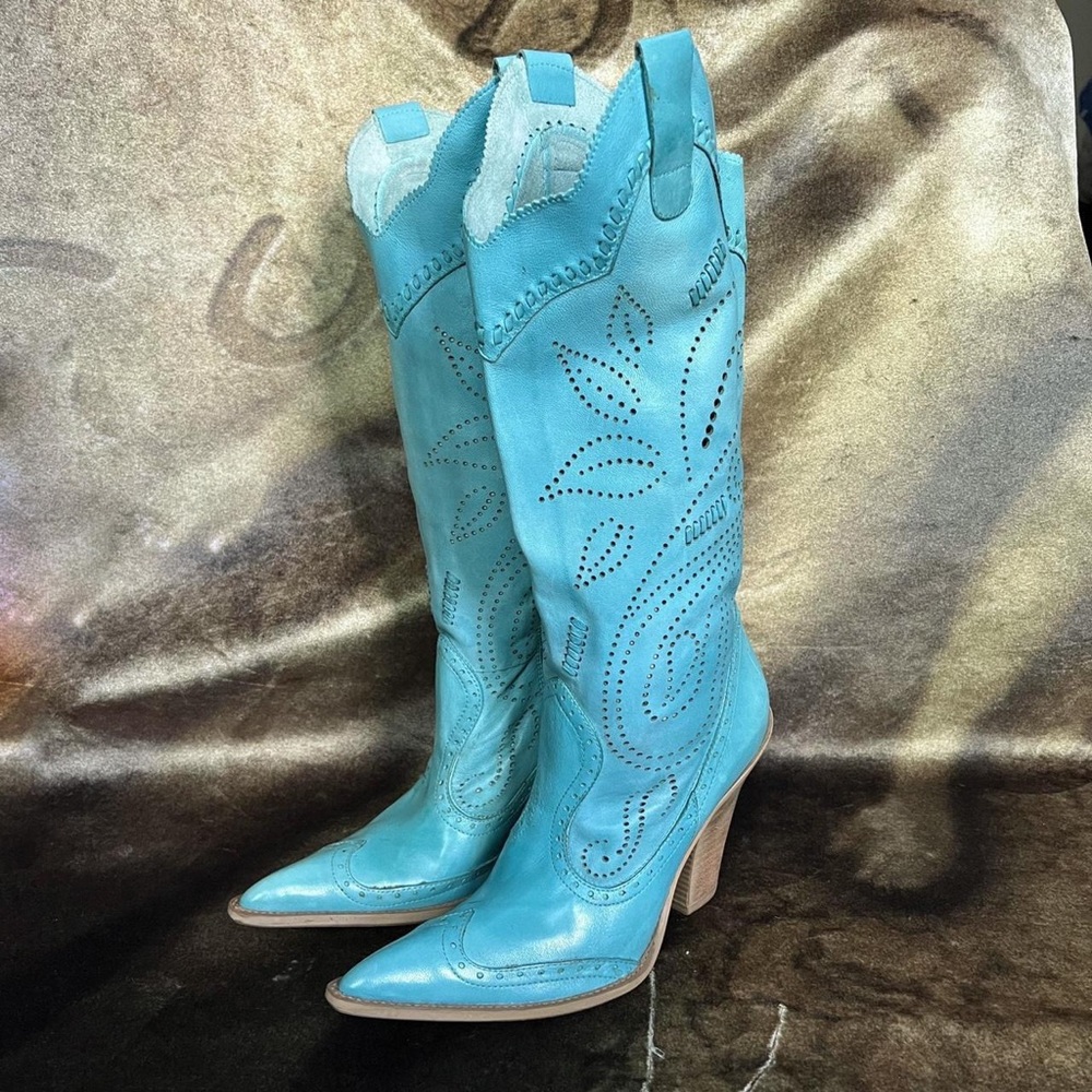 Y2k western blue leather cowgirl boots Sz 6b by bcbg